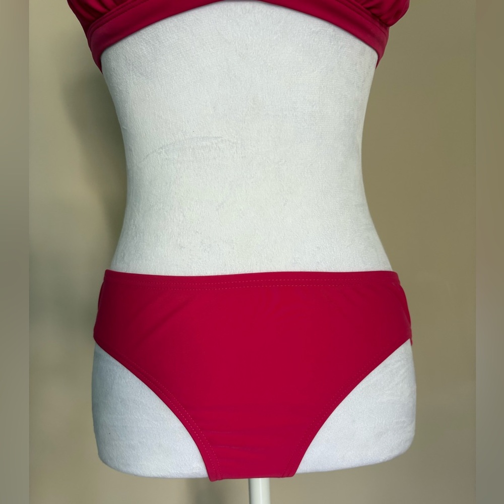 🎾Hot Pink Ruffled Bikini - Picture 3 of 9